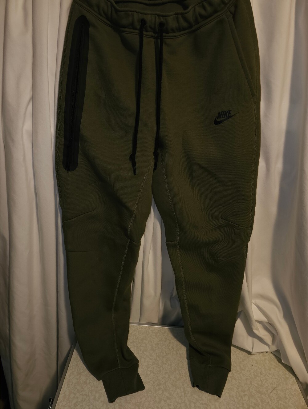 Mens Nike Olive Green  Tech Fleece Joggers S Tapered Legs